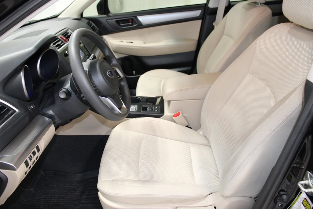 Used 2019 Subaru Outback 2.5i AWD/4WD image 33