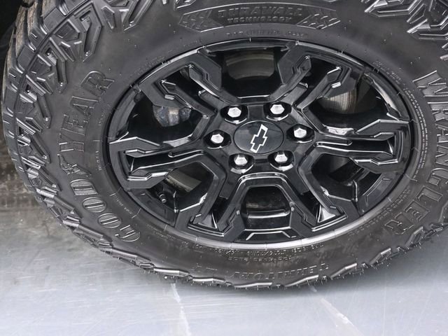 Used 2023 Chevrolet Silverado 1500 ZR2 image 29