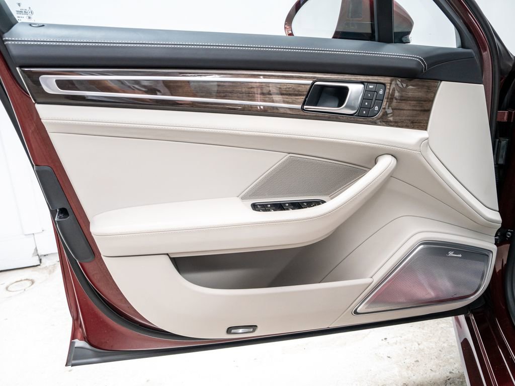 Certified 2023 Porsche Panamera GTS AWD/4WD image 24
