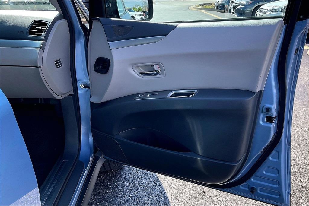 Used 2010 Subaru Tribeca Limited AWD/4WD image 25