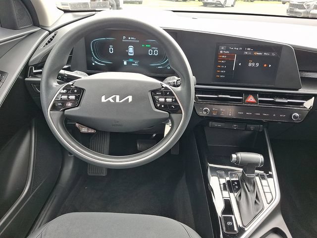 Certified 2024 Kia Niro LX FWD image 11