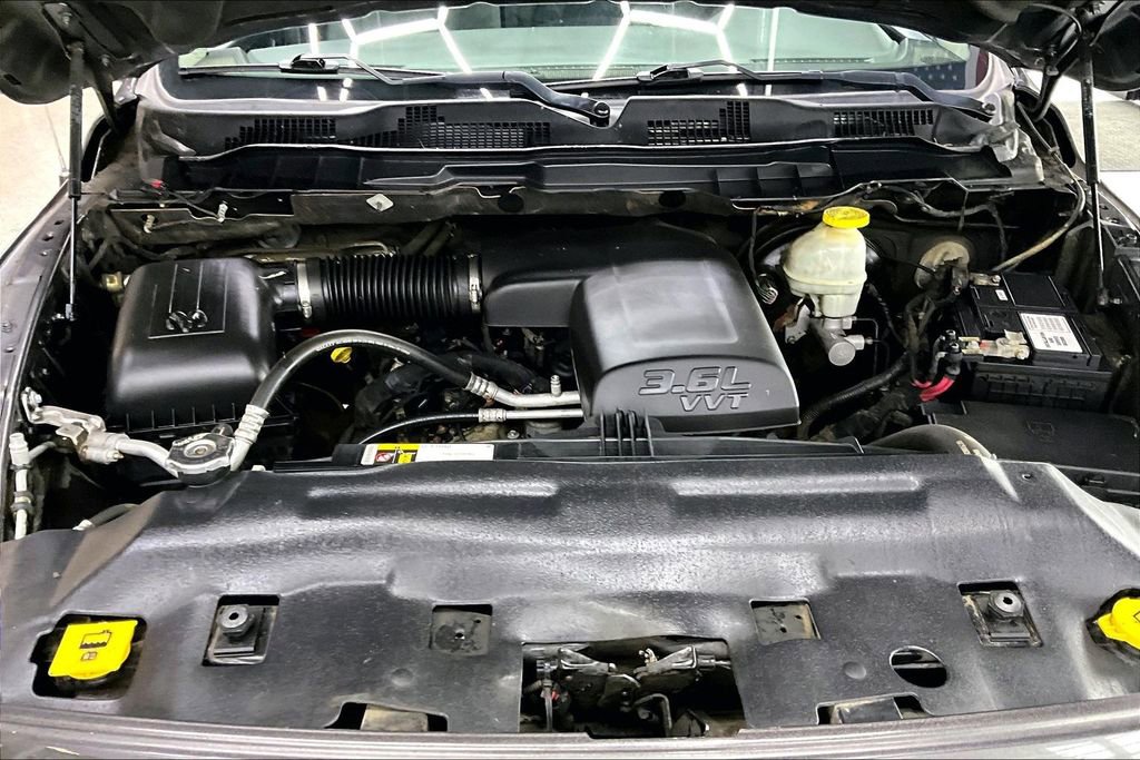 Used 2018 RAM 1500 Express image 29