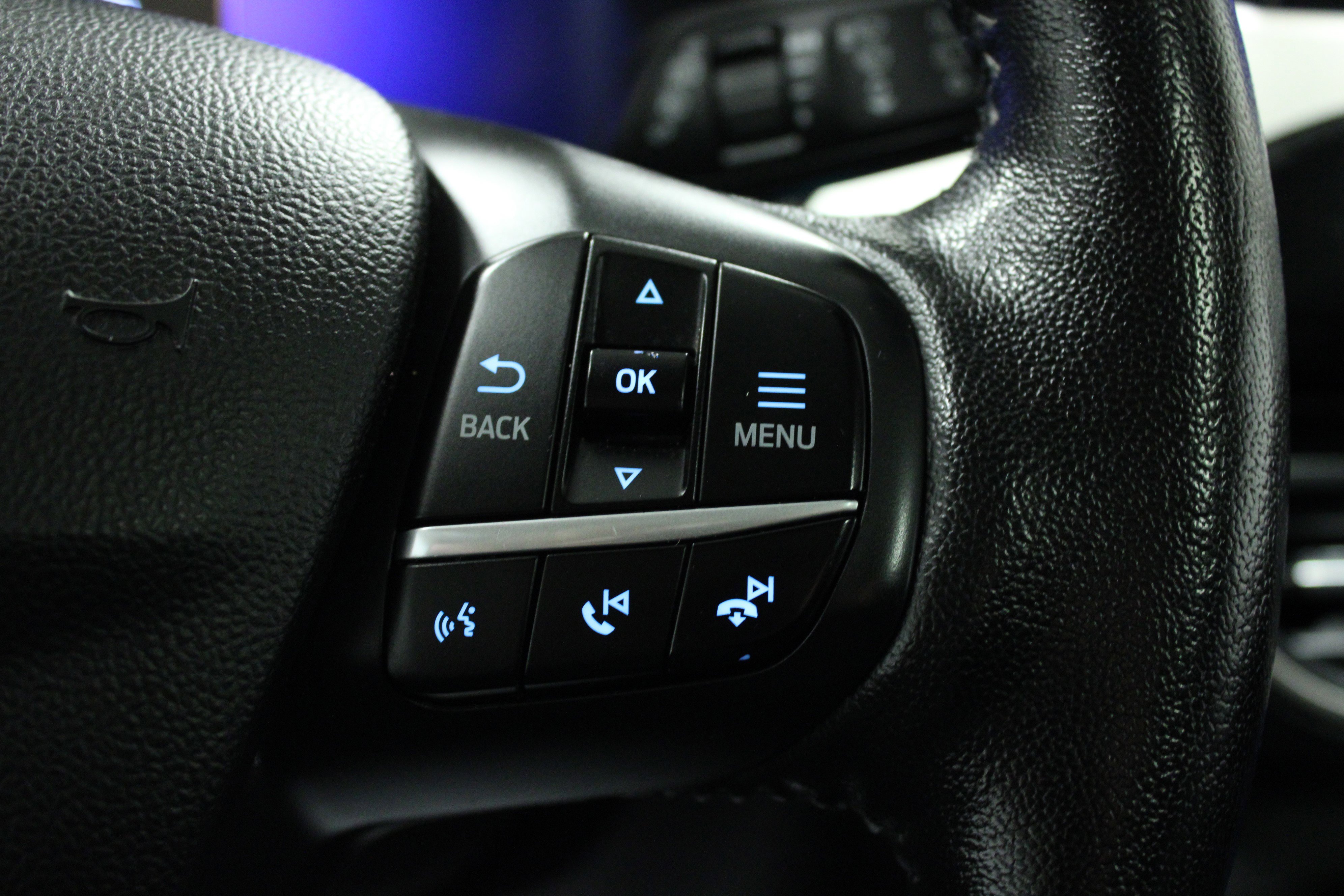 Used 2020 Ford Escape SE Sport image 20