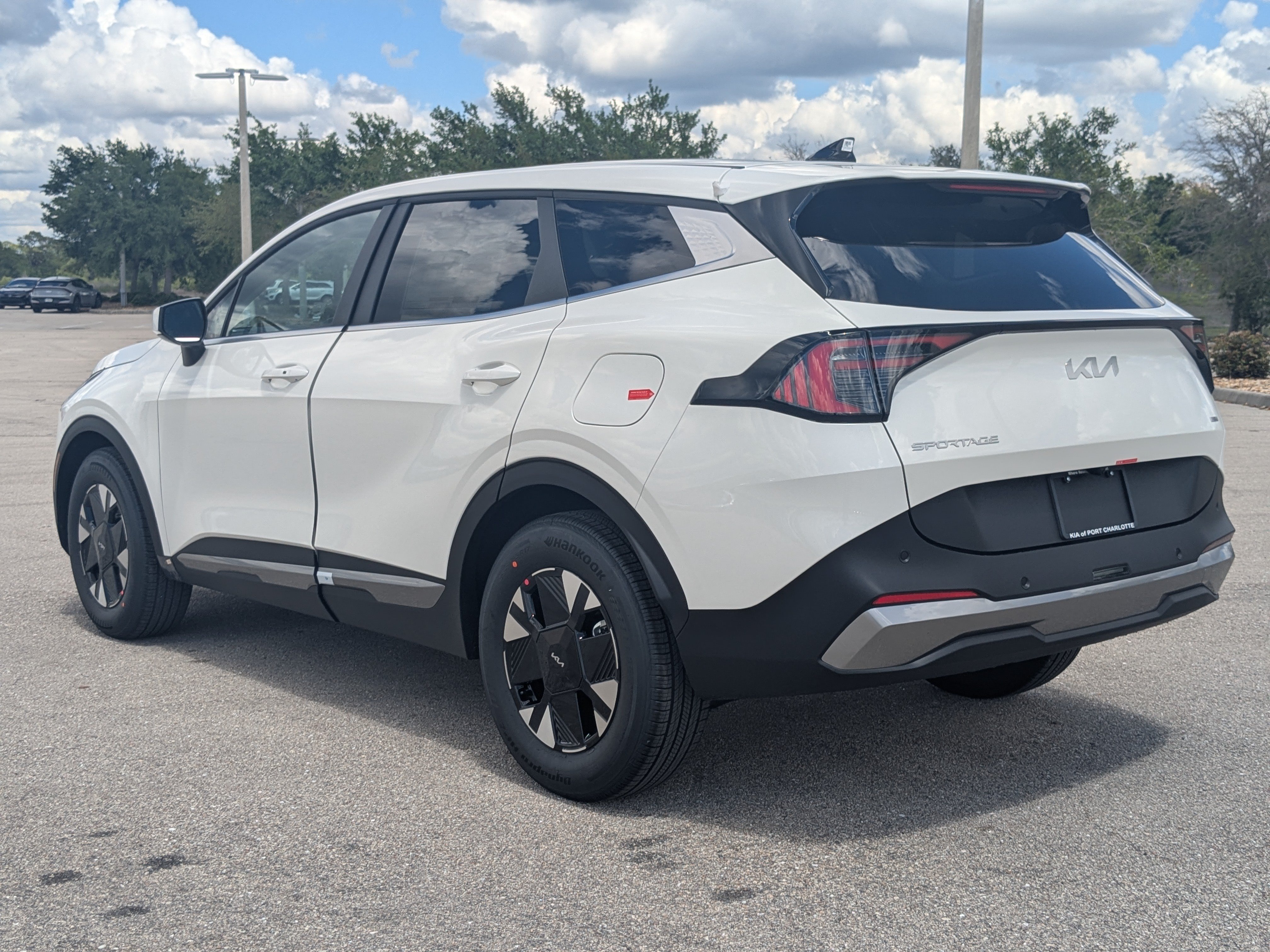 New 2026 Kia Sportage LX FWD image 7