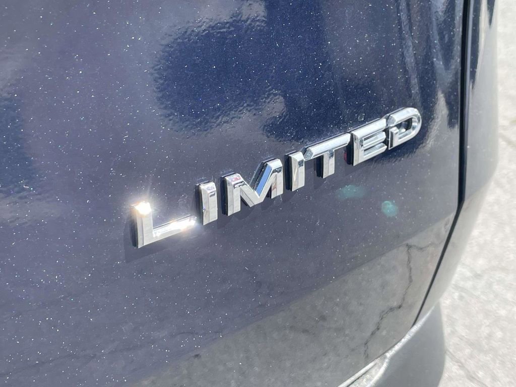 Used 2024 Toyota Grand Highlander AWD image 10
