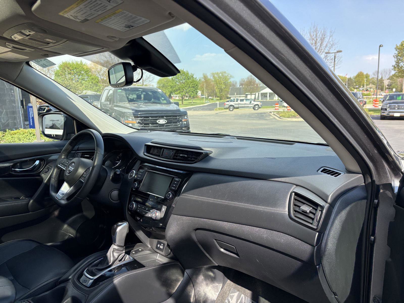 Used 2020 Nissan Rogue SL w/ Premium Package AWD/4WD image 22