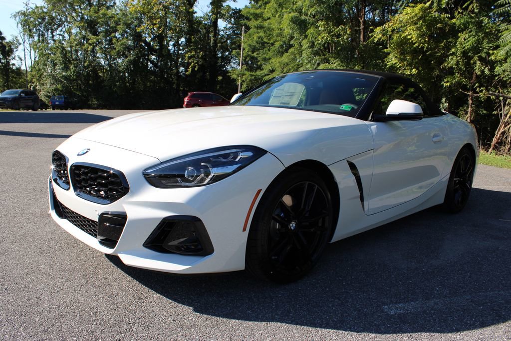 New 2026 BMW Z4 sDrive30i w/ Convenience Package image 6