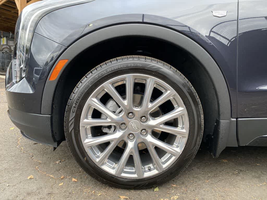 Used 2023 Cadillac XT4 Sport w/ Cold Weather Package AWD/4WD image 12