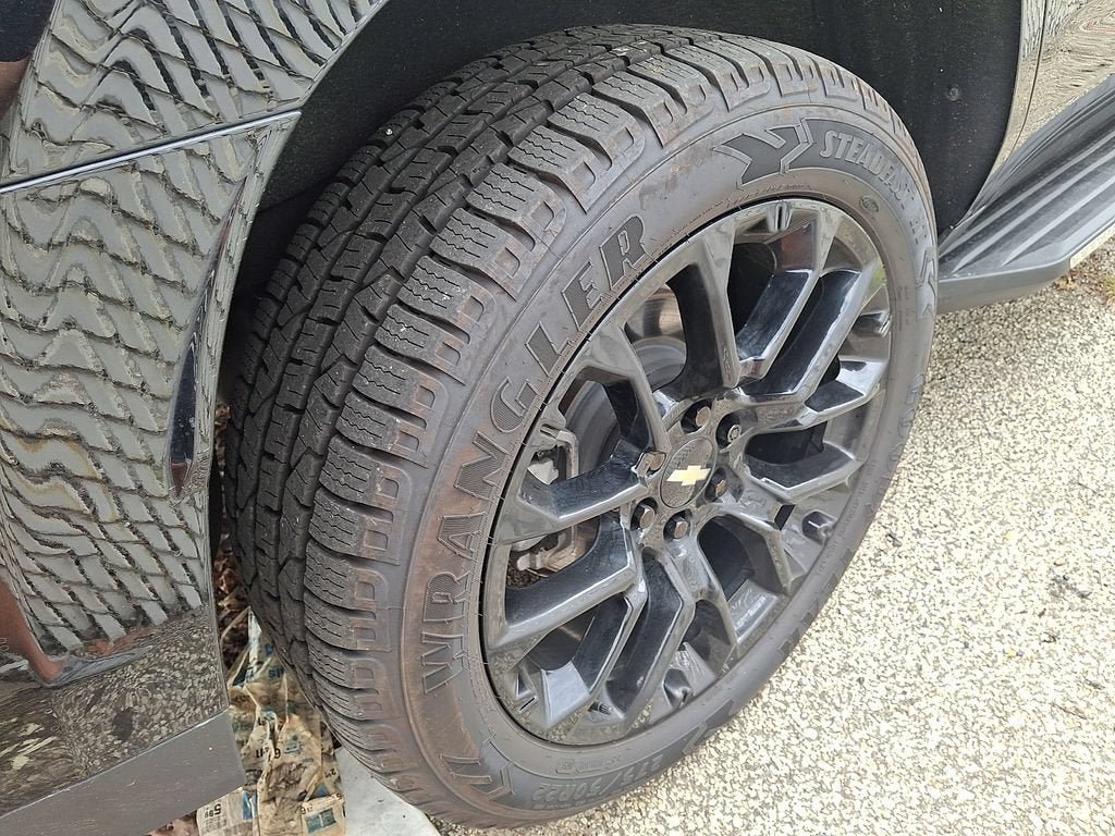 Certified 2023 Chevrolet Tahoe LS AWD/4WD image 7