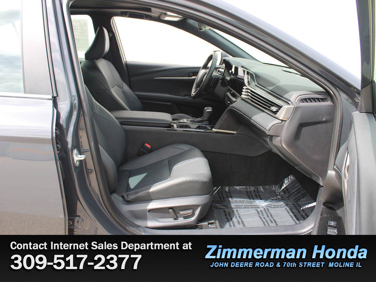 Used 2025 Toyota Camry XSE FWD image 19