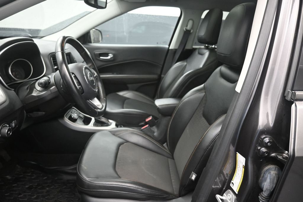 Used 2020 Jeep Compass Latitude AWD/4WD image 19