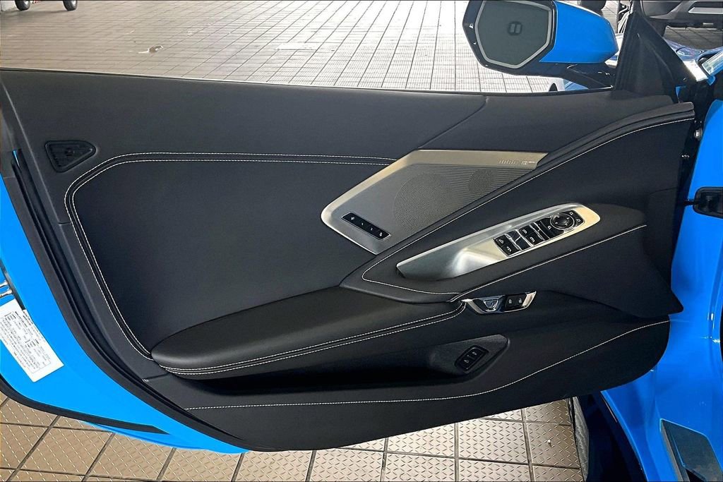 Used 2024 Chevrolet Corvette Z06 image 2