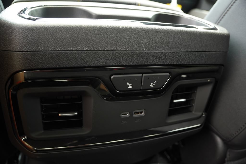 New 2026 Chevrolet Silverado 2500 ZR2 AWD/4WD image 13
