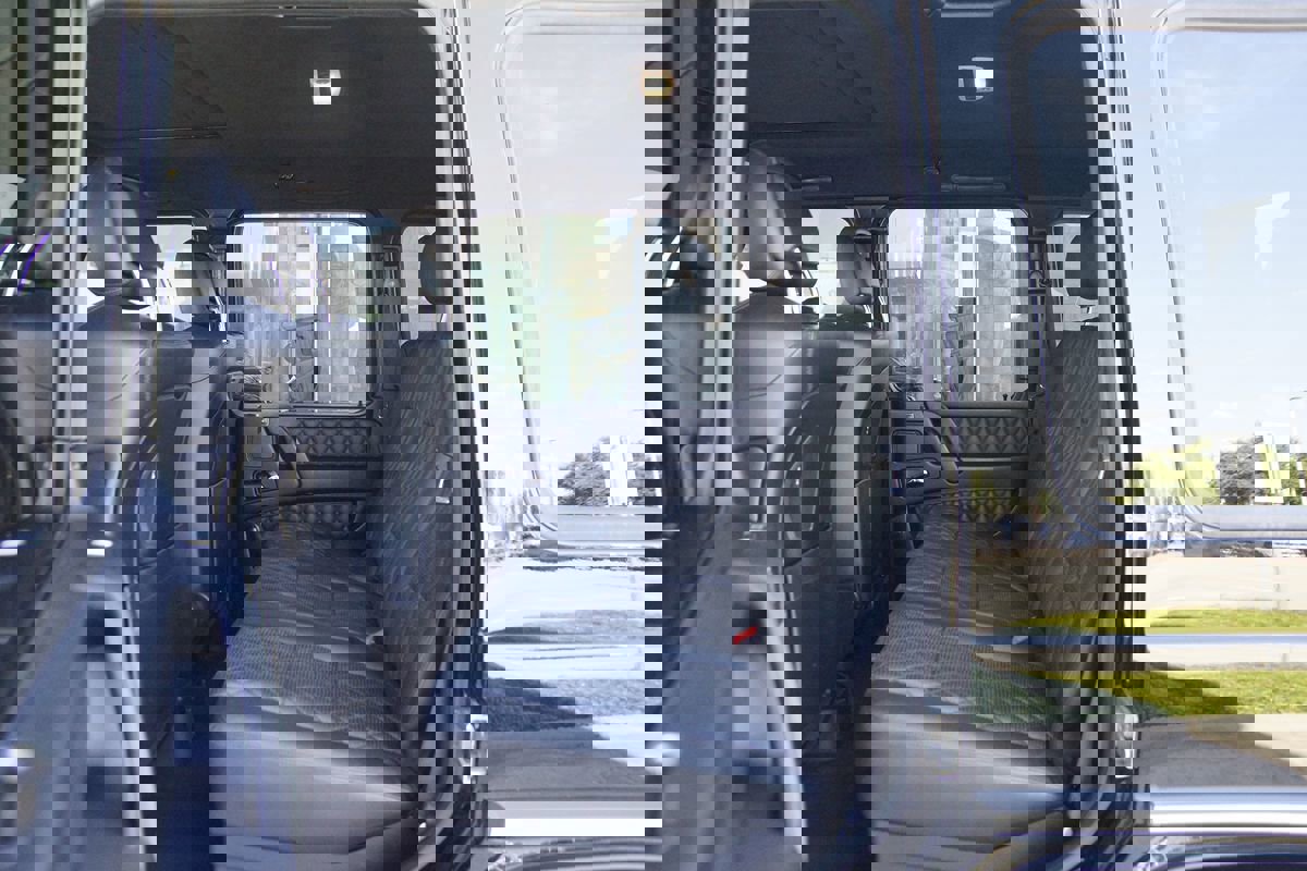 Used 2015 Mercedes-Benz G 63 AMG 4MATIC w/ PA6 Package image 37