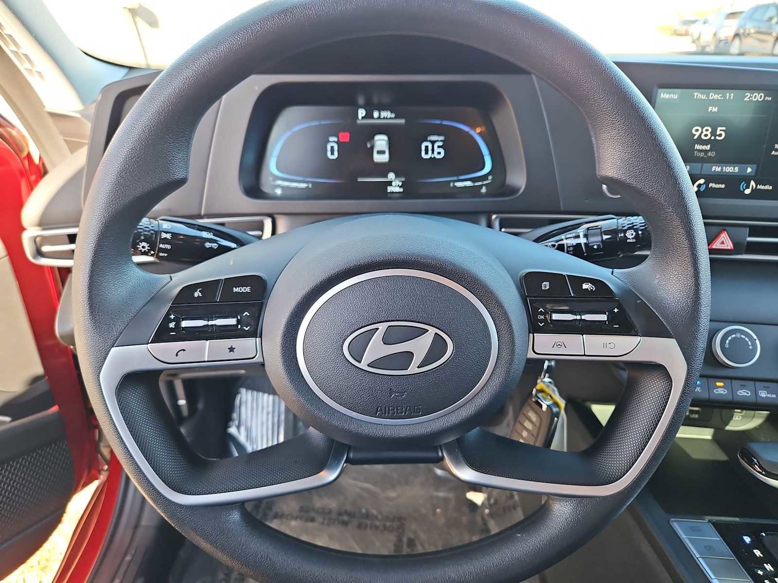 Certified 2025 Hyundai Elantra SE image 22