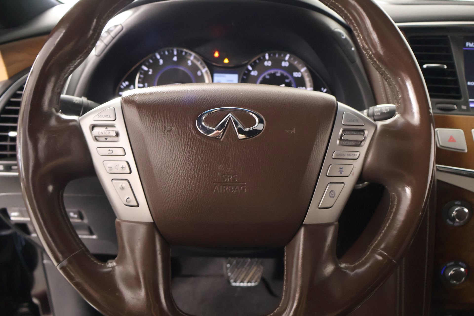 Used 2016 INFINITI QX80 Limited w/ All Season Package AWD/4WD image 3