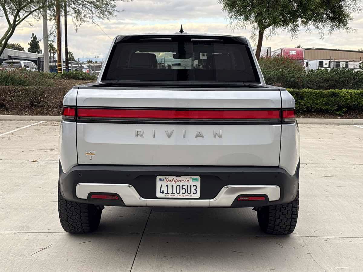 Used 2023 Rivian R1T Launch Edition AWD/4WD image 4