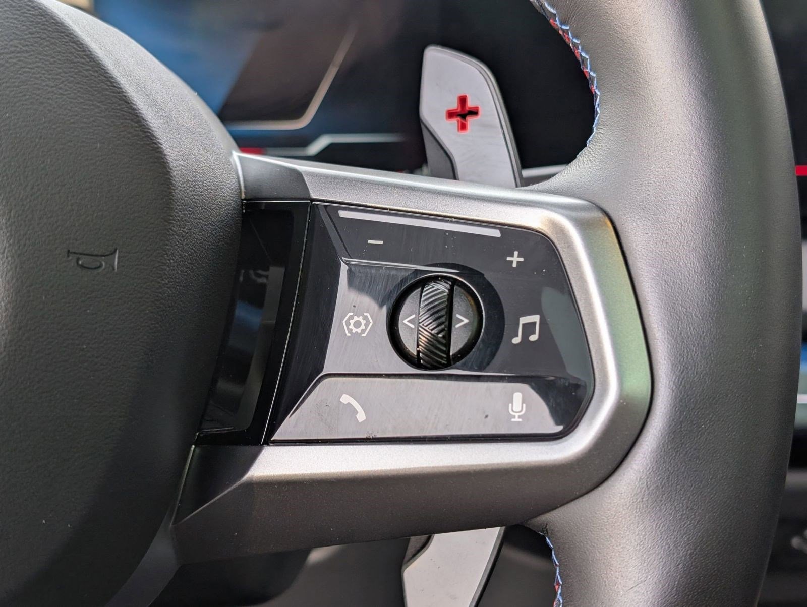 Used 2025 BMW X3 M50 w/ Premium Package image 22