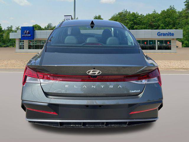 New 2026 Hyundai Elantra Limited FWD image 4