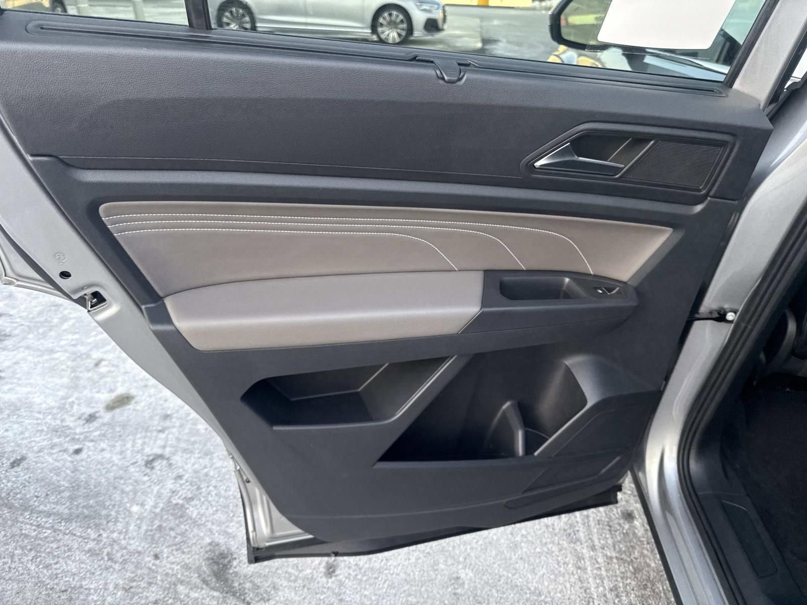 Certified 2022 Volkswagen Atlas SE image 20