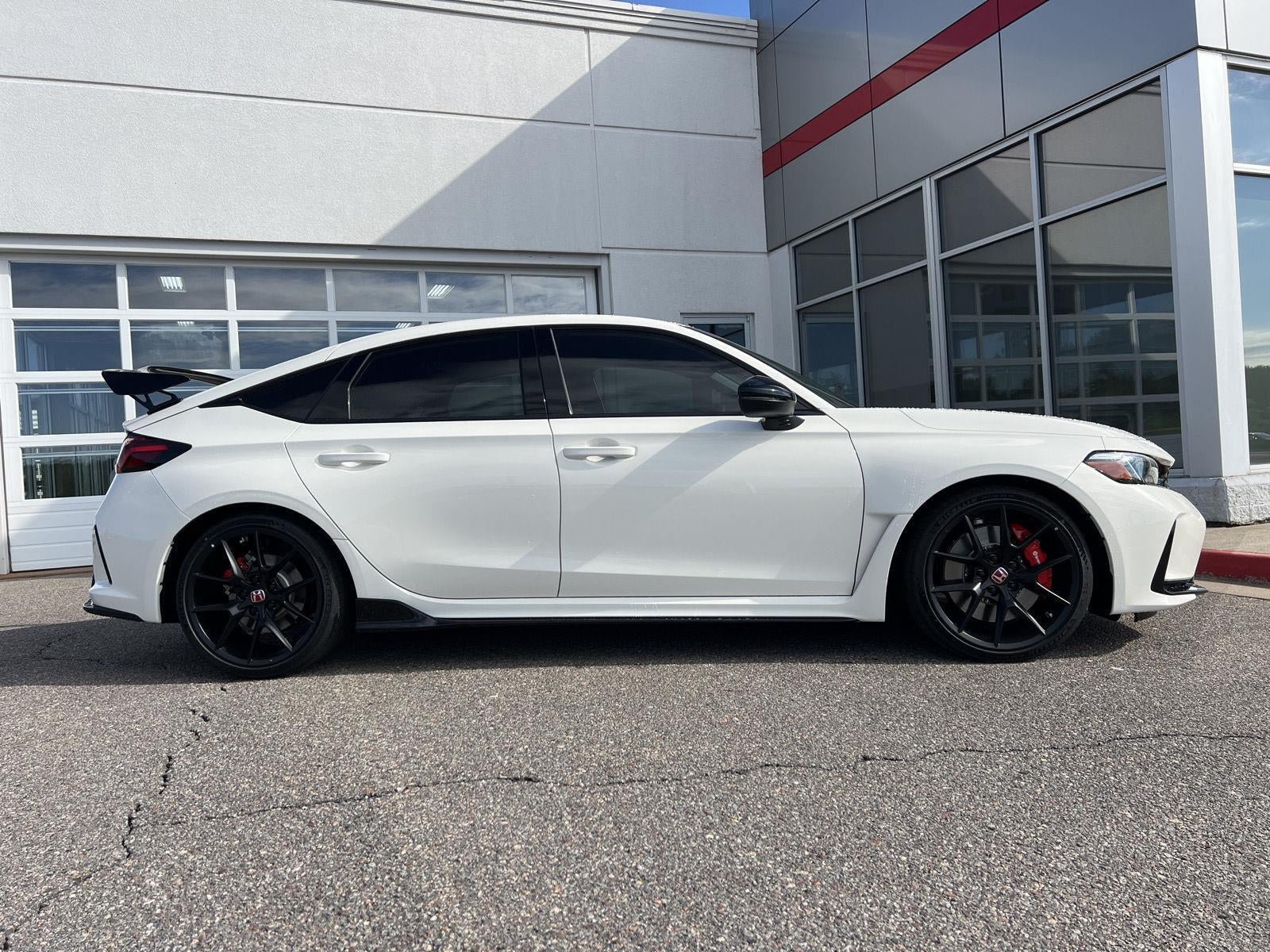 Used 2025 Honda Civic Type R image 25