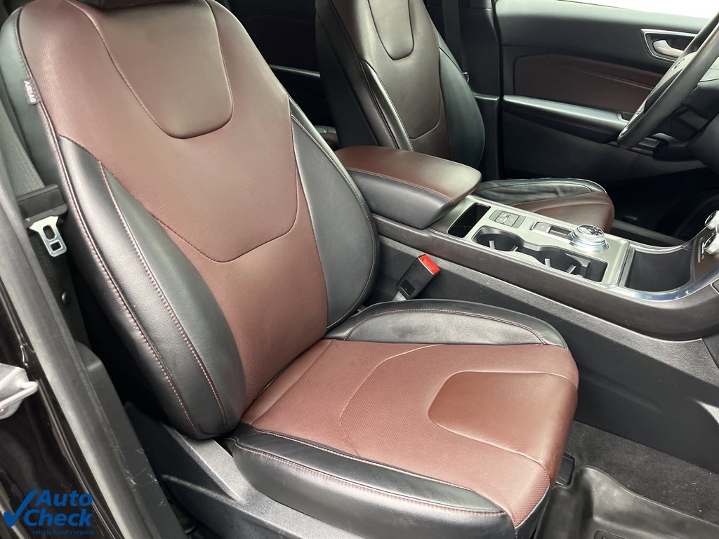 Used 2021 Ford Edge Titanium w/ Equipment Group 301A image 21