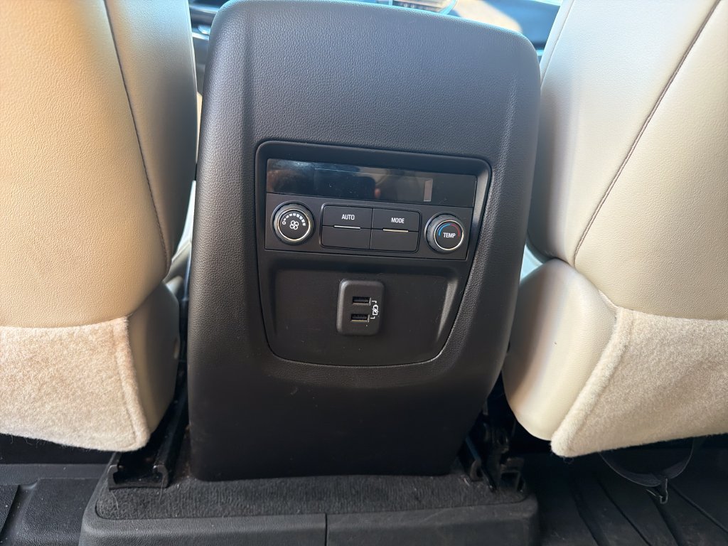 Used 2023 Buick Enclave Essence w/ Experience Buick Package FWD image 34
