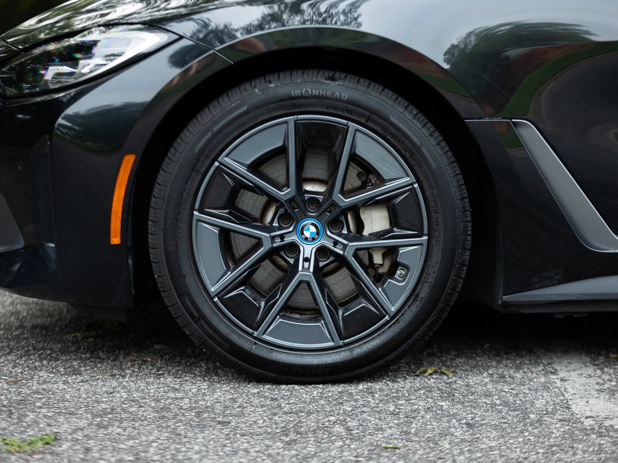 Used 2023 BMW i4 eDrive40 w/ Premium Package RWD image 12