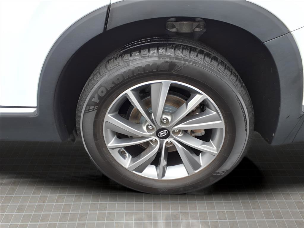 Used 2019 Hyundai Santa Fe AWD image 5
