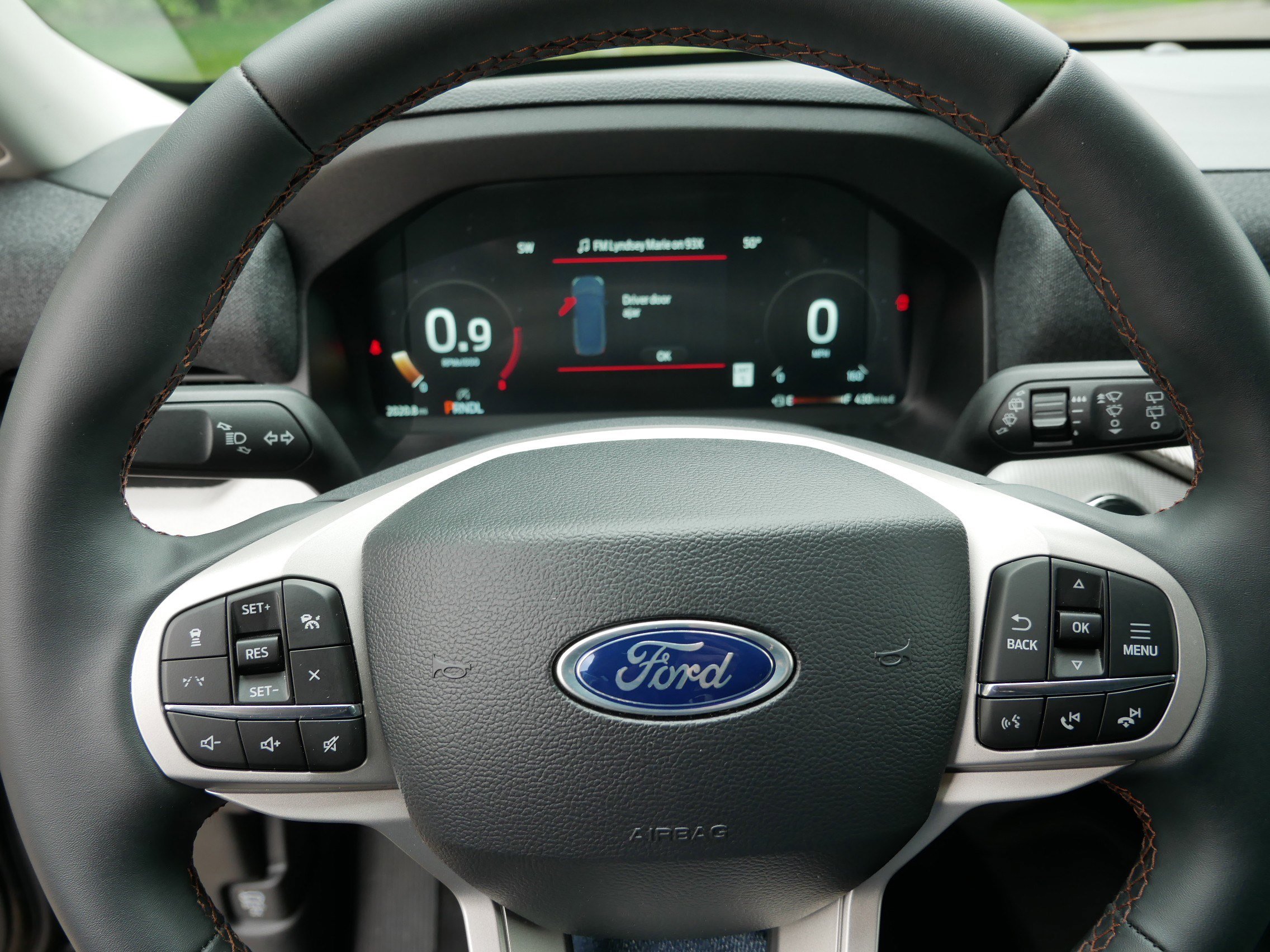 Used 2026 Ford Explorer Active AWD/4WD image 25