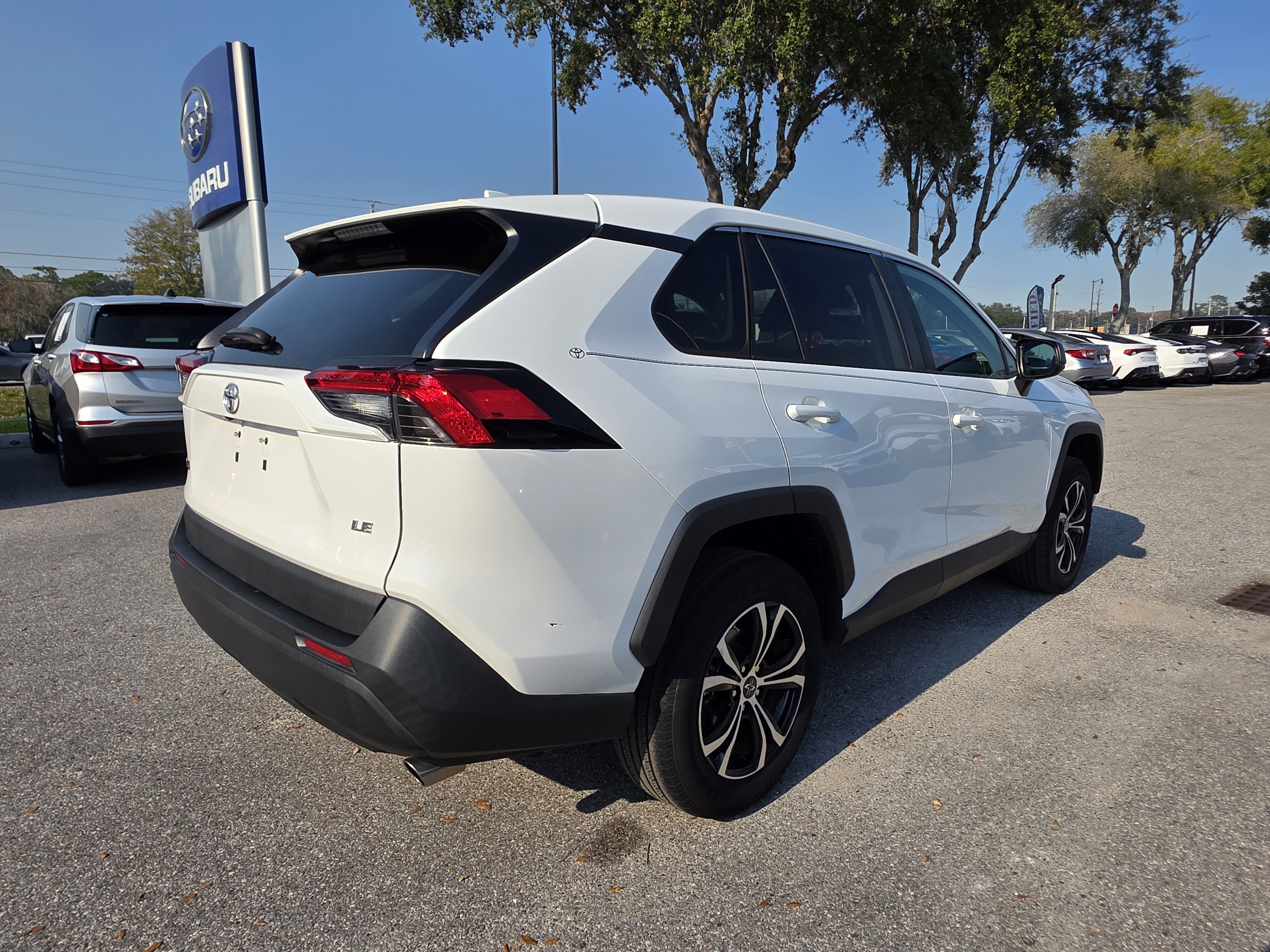 Used 2022 Toyota RAV4 LE image 3