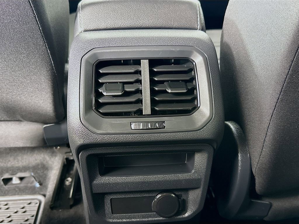 Used 2024 Volkswagen Tiguan S image 24