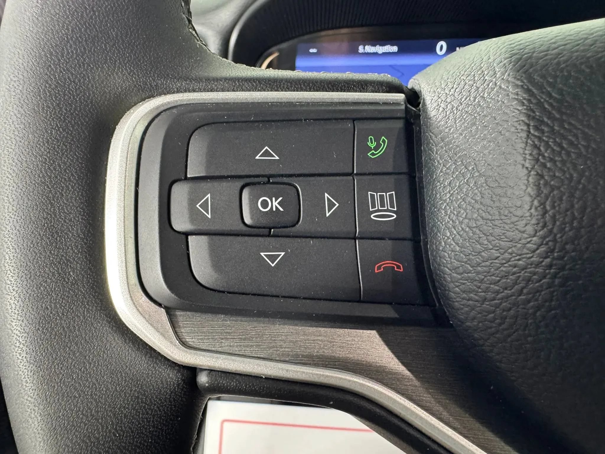 Used 2025 Jeep Wagoneer Series II AWD/4WD image 15