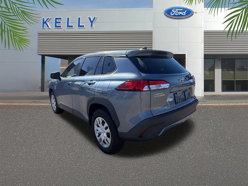 Used 2022 Toyota Corolla Cross L FWD image 3