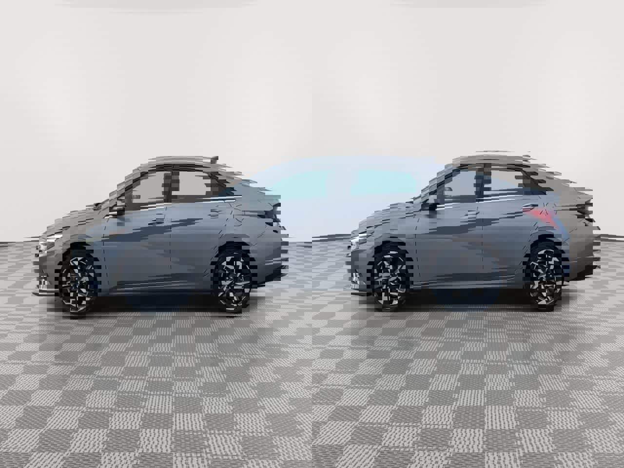 Used 2023 Hyundai Elantra Limited image 5