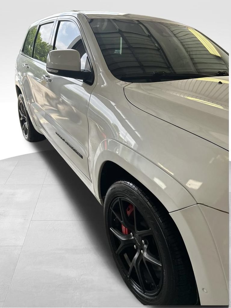 Used 2018 Jeep Grand Cherokee SRT AWD/4WD image 25