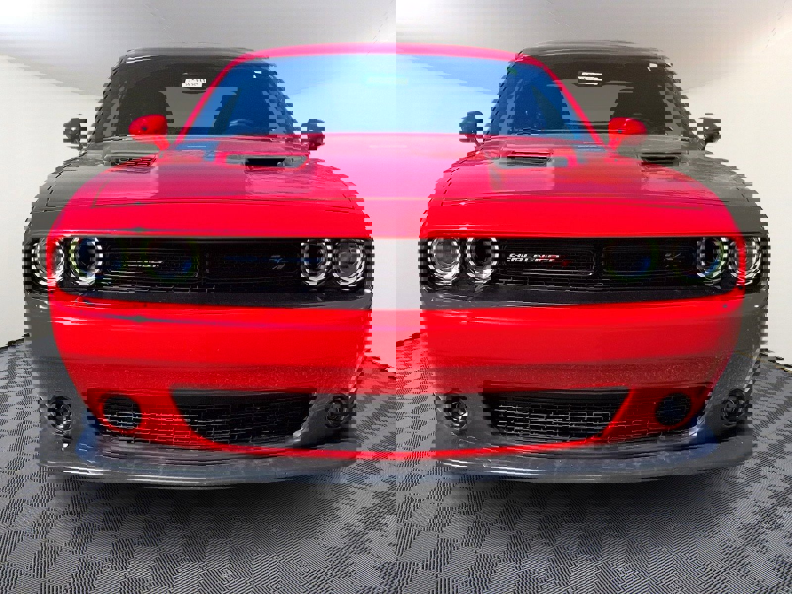 Used 2016 Dodge Challenger R/T Scat Pack w/ Leather Interior Group RWD image 2