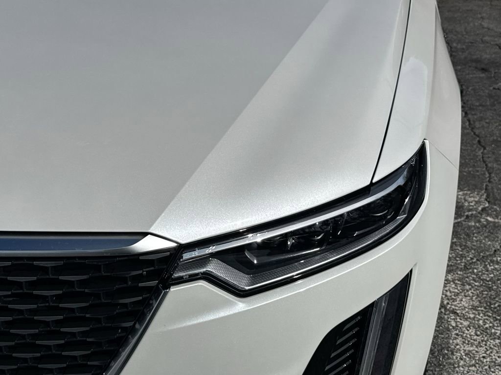 Used 2025 Cadillac XT6 Premium Luxury w/ Technology Package image 10