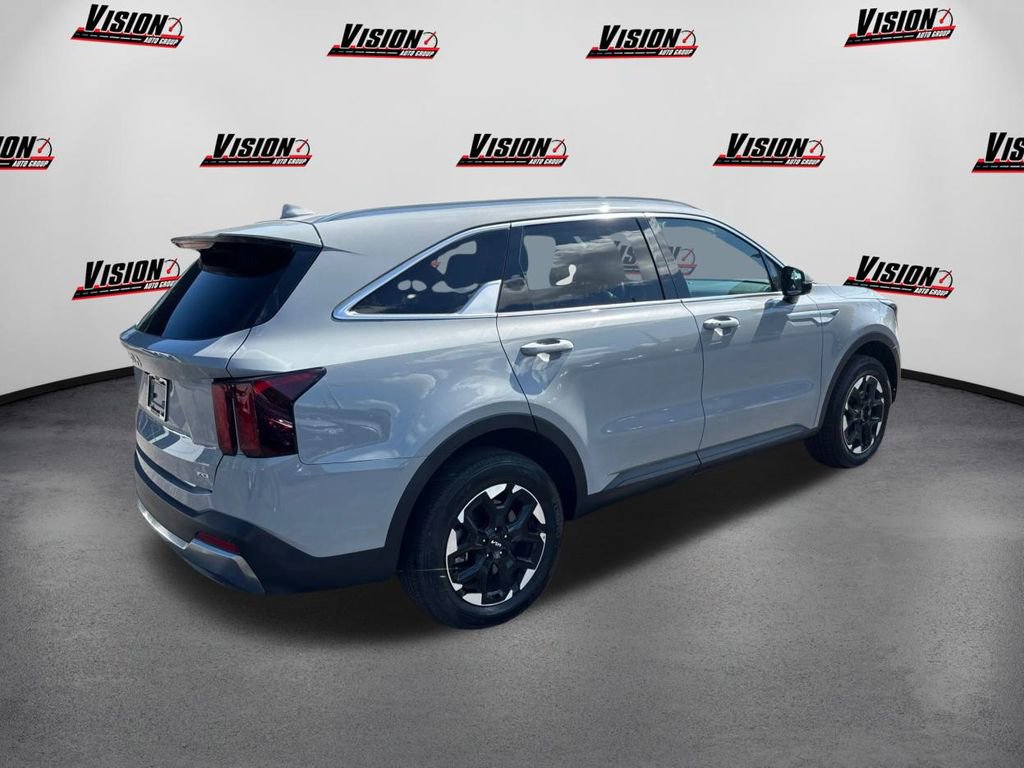 Certified 2025 Kia Sorento S image 5