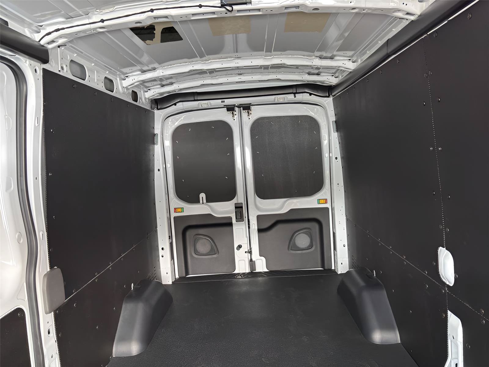 New 2026 Ford Transit 250 148 Medium Roof w/ Load Area Protection Package RWD image 12
