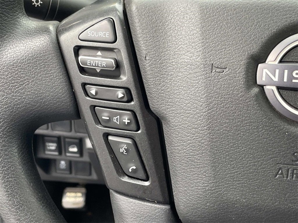 Certified 2022 Nissan Frontier S image 23