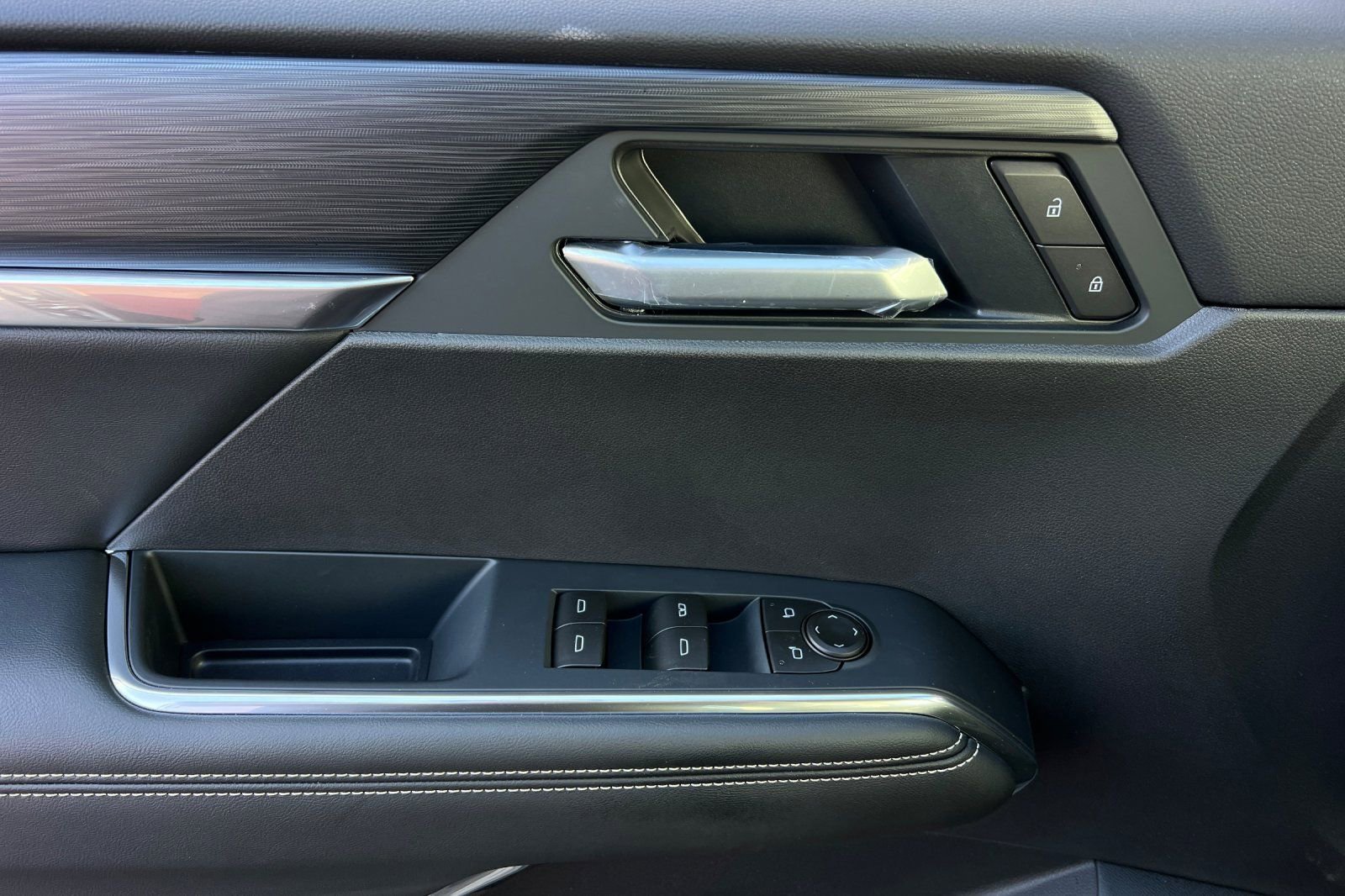 New 2026 GMC Acadia Elevation FWD image 9