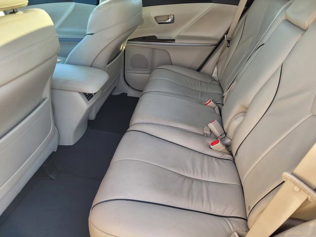 Used 2010 Toyota Venza AWD image 10