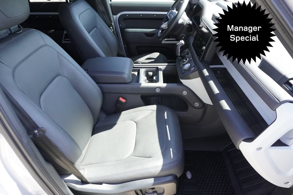 Used 2024 Land Rover Defender 110 SE AWD/4WD image 23