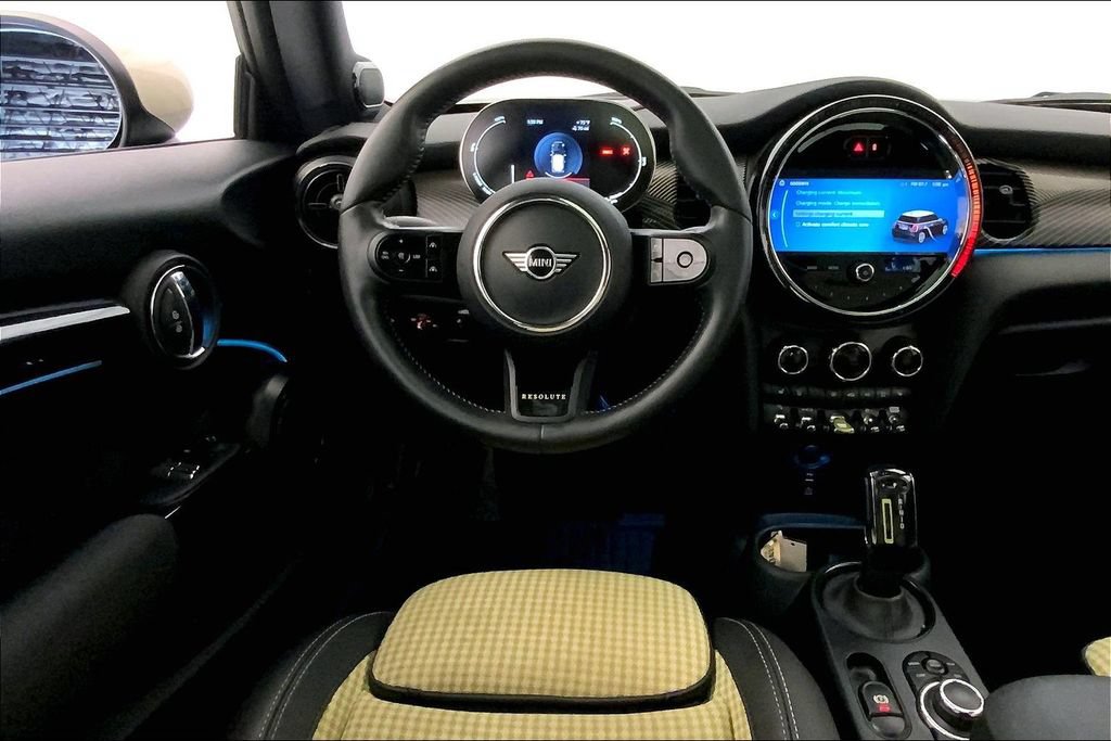 Used 2024 MINI Cooper SE w/ MINI Resolute Edition FWD image 4