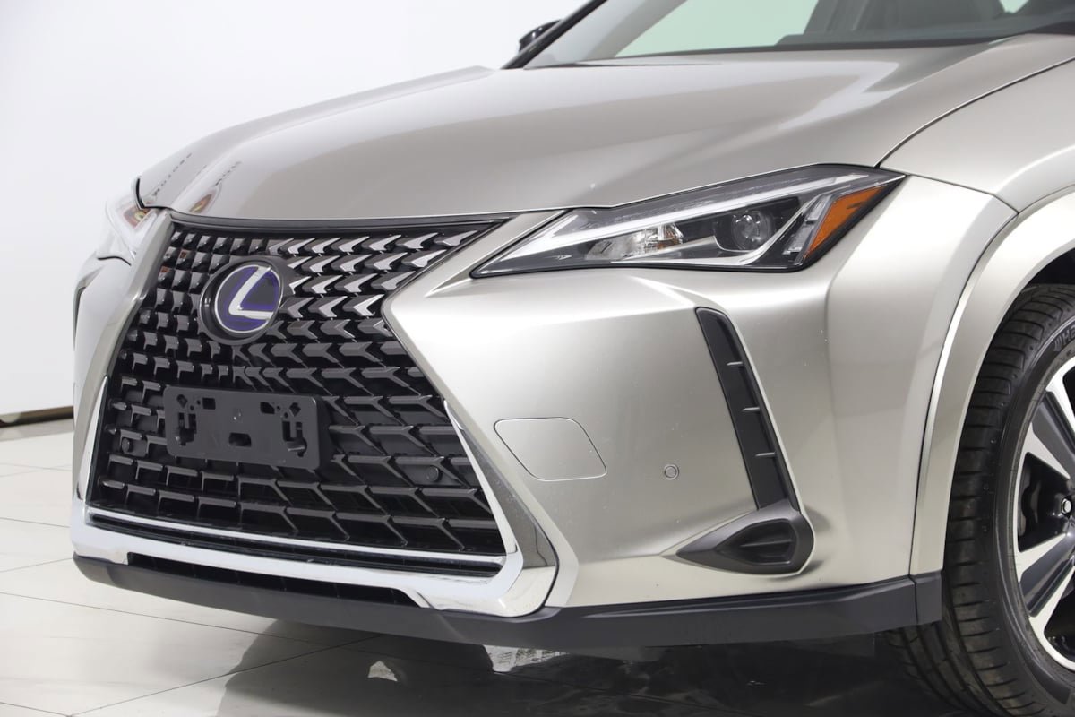 Used 2022 Lexus UX 250h w/ Premium Package AWD/4WD image 57
