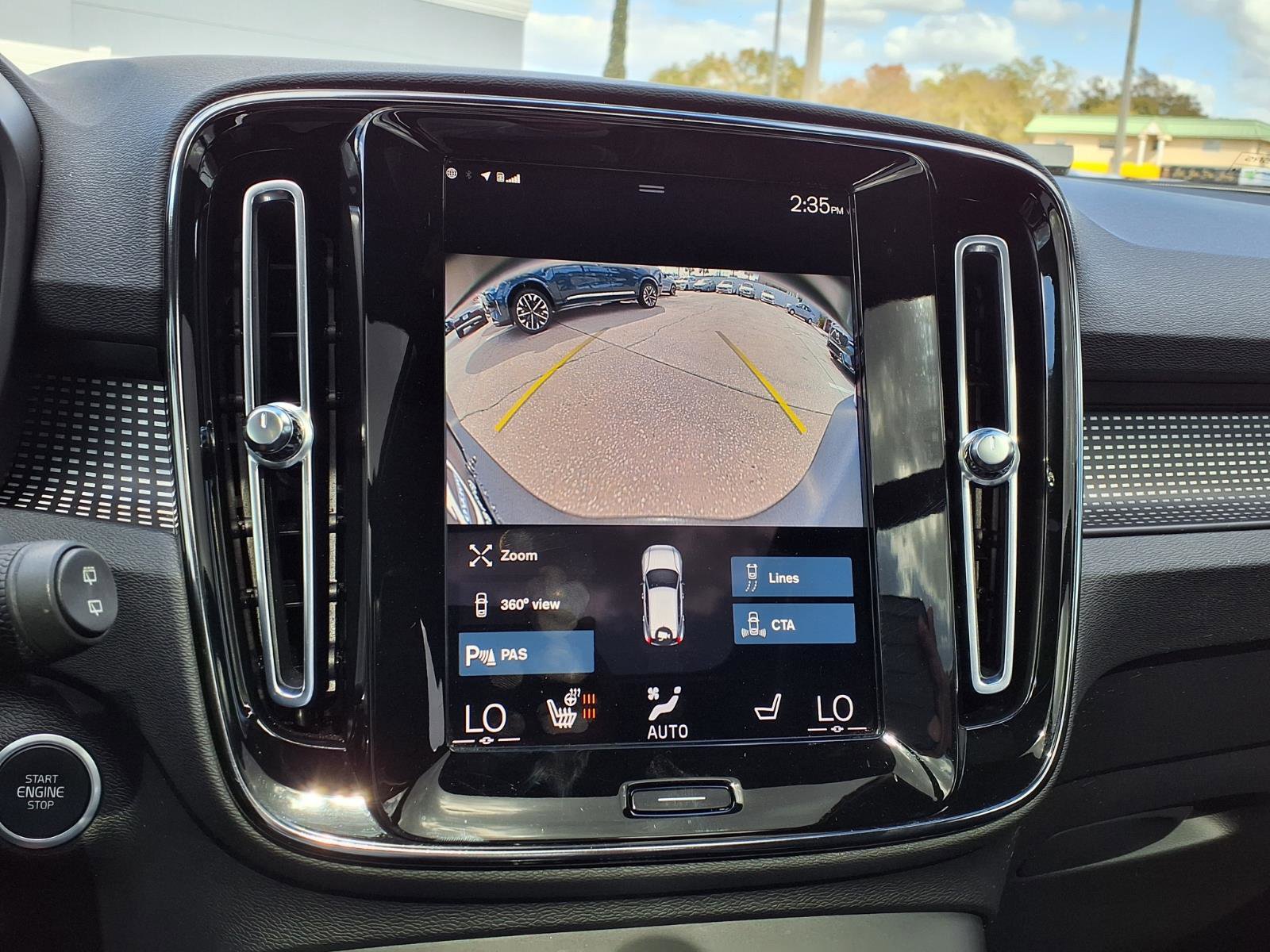 Used 2022 Volvo XC40 T5 R-Design w/ Advanced Package image 27