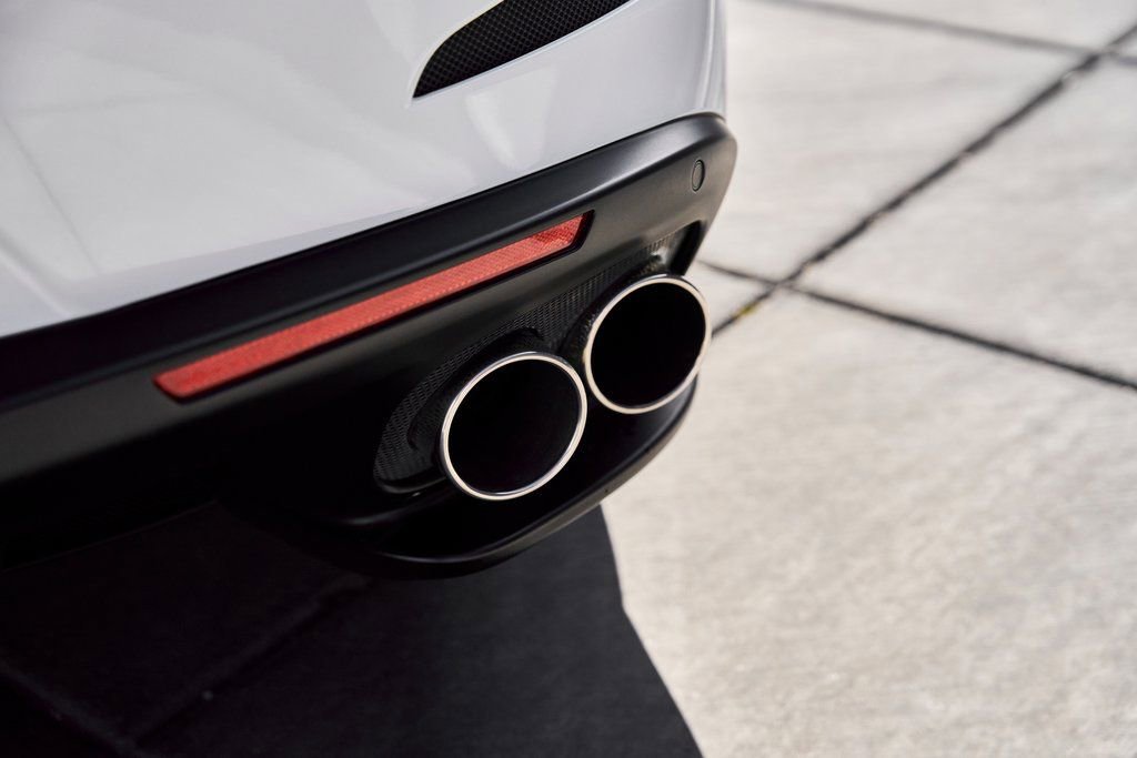 Used 2019 Ferrari GTC4Lusso AWD/4WD image 12