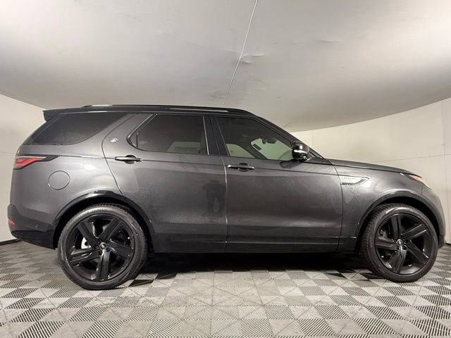 New 2026 Land Rover Discovery Limited Edition image 9