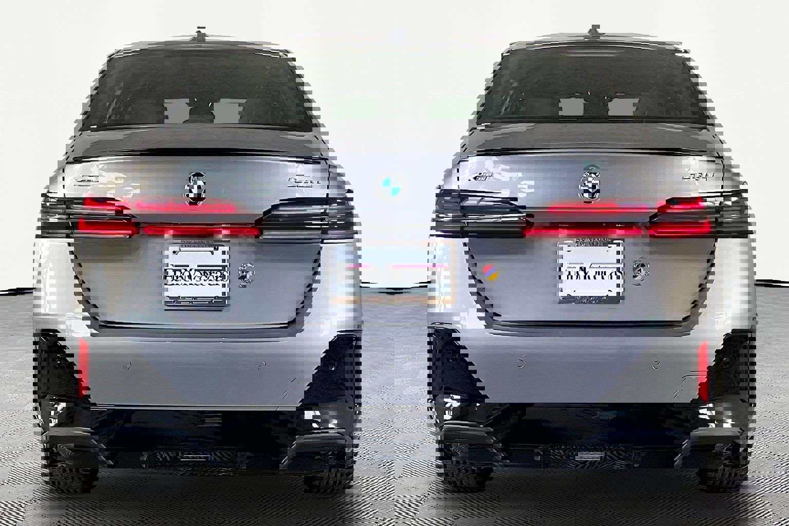 New 2026 BMW 530i xDrive w/ M Sport Package image 7